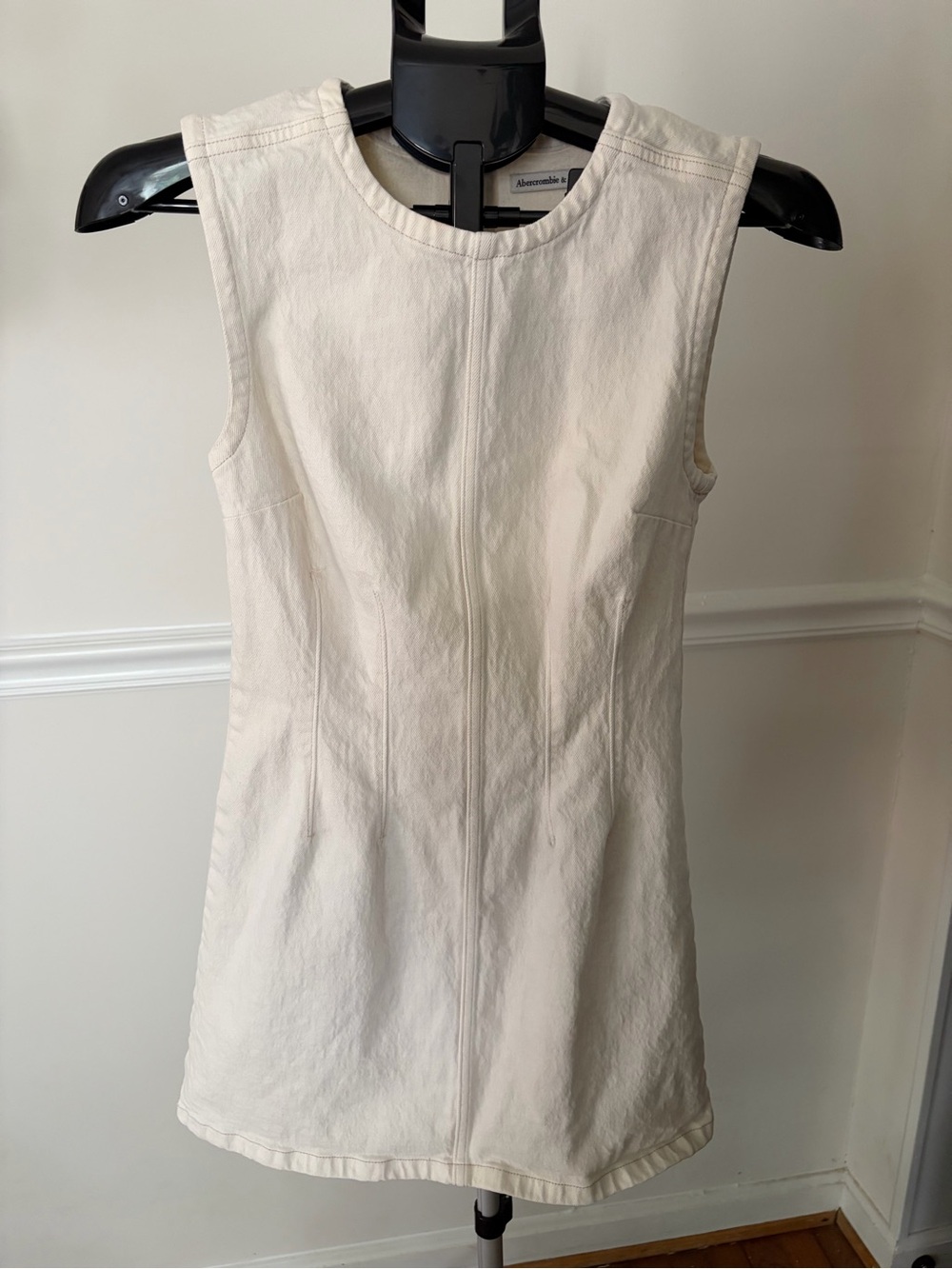 Abercrombie & Fitch Cream Sleeveless Shift Dress